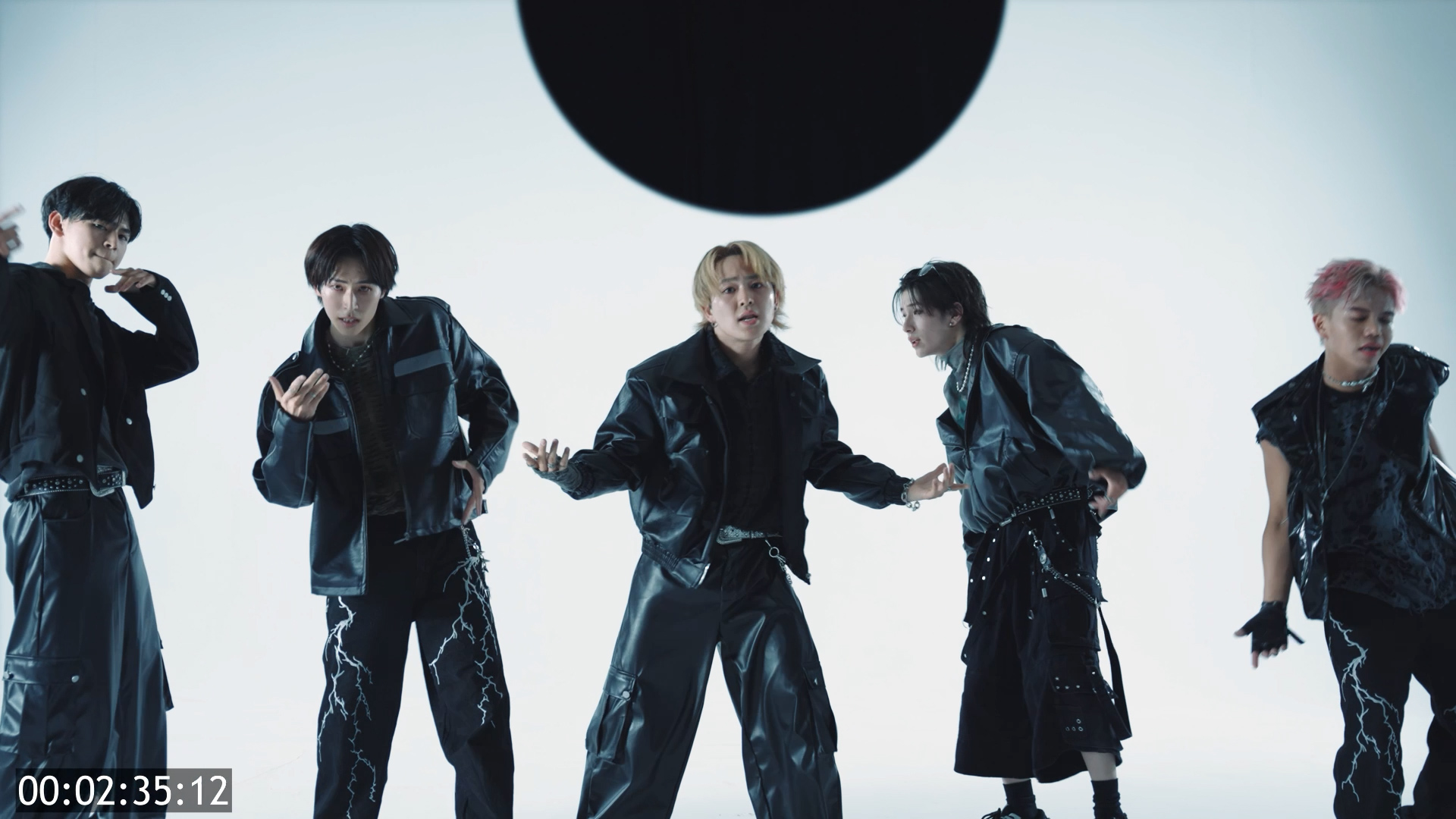 CRUSH / Definition -Music Video-